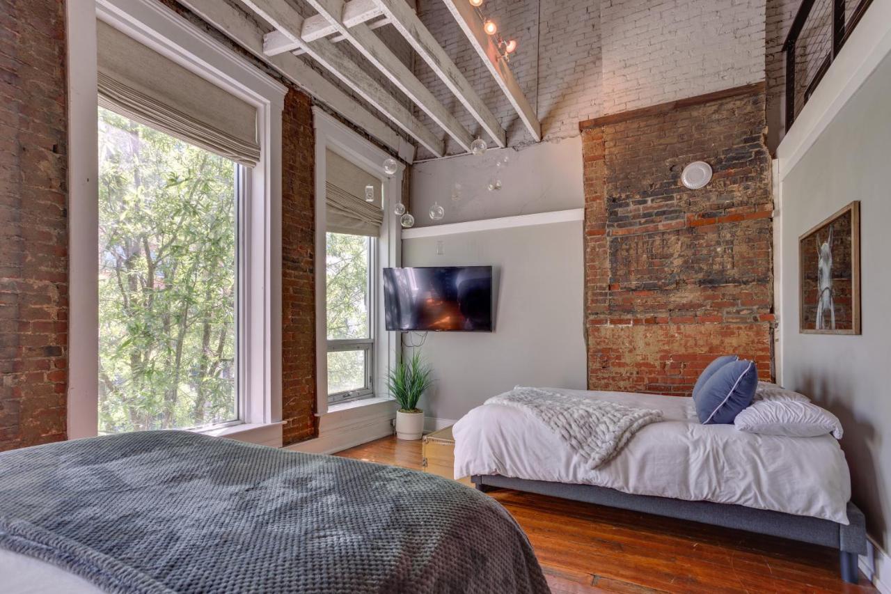 Kentucky Bourbon Loft About Downtown Apartment *